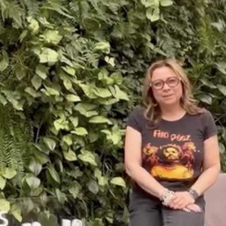Angela Pinillos
